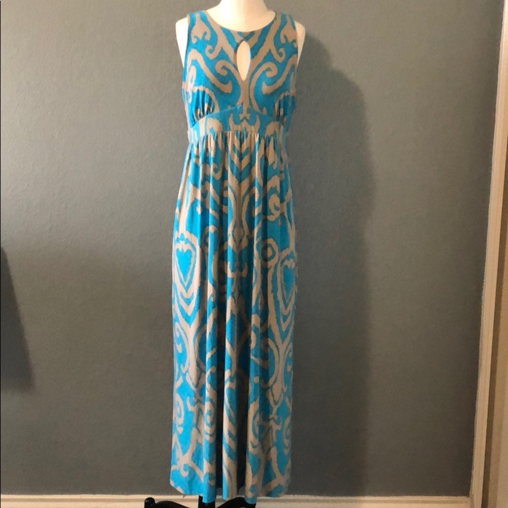 Peep whole maxi dress